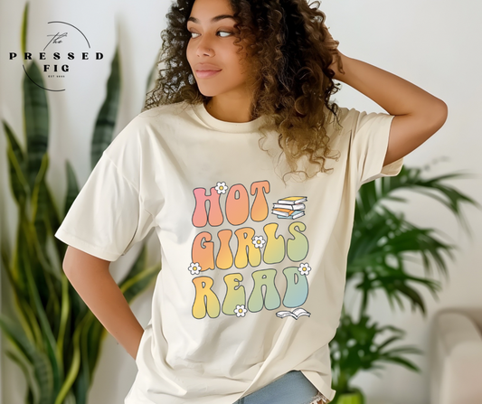 Hot Girls Read Tee