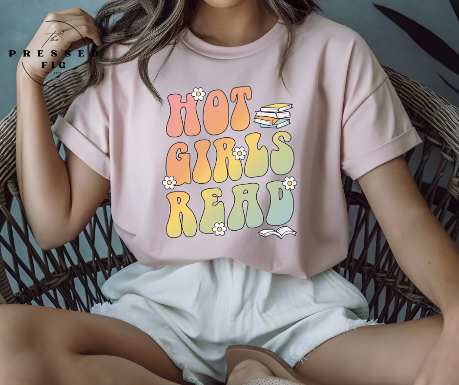 Hot Girls Read Tee